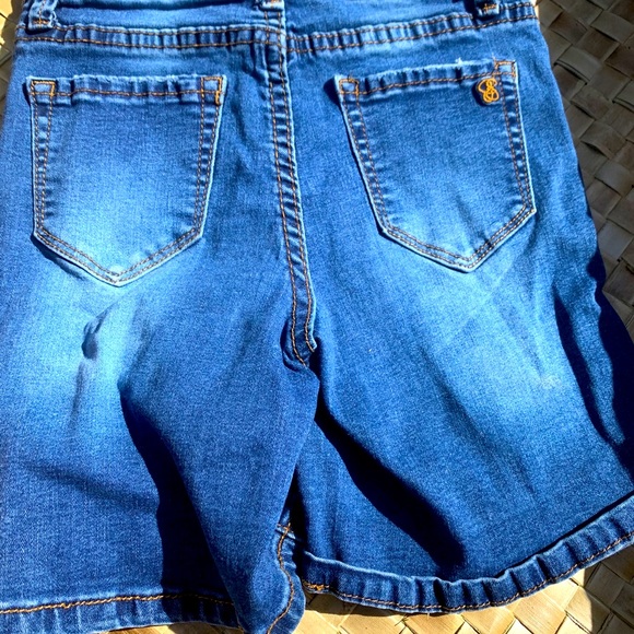Lot of three little girls’ denim shorts - 10L - Picture 8 of 10